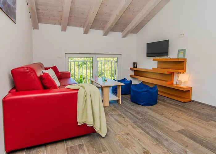 Aparthotel Sandy With Outdoor Pool, Few Seconds From The