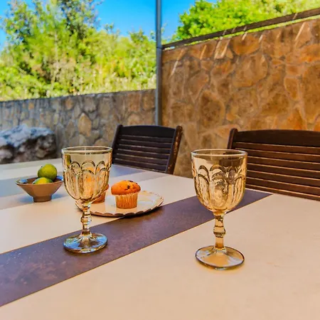 Sandy With Outdoor Pool, Few Seconds From The Hotel apartamentowy