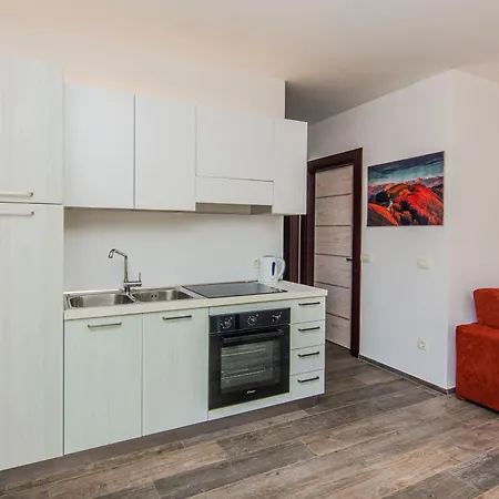 Sandy With Outdoor Pool, Few Seconds From The Hotel apartamentowy